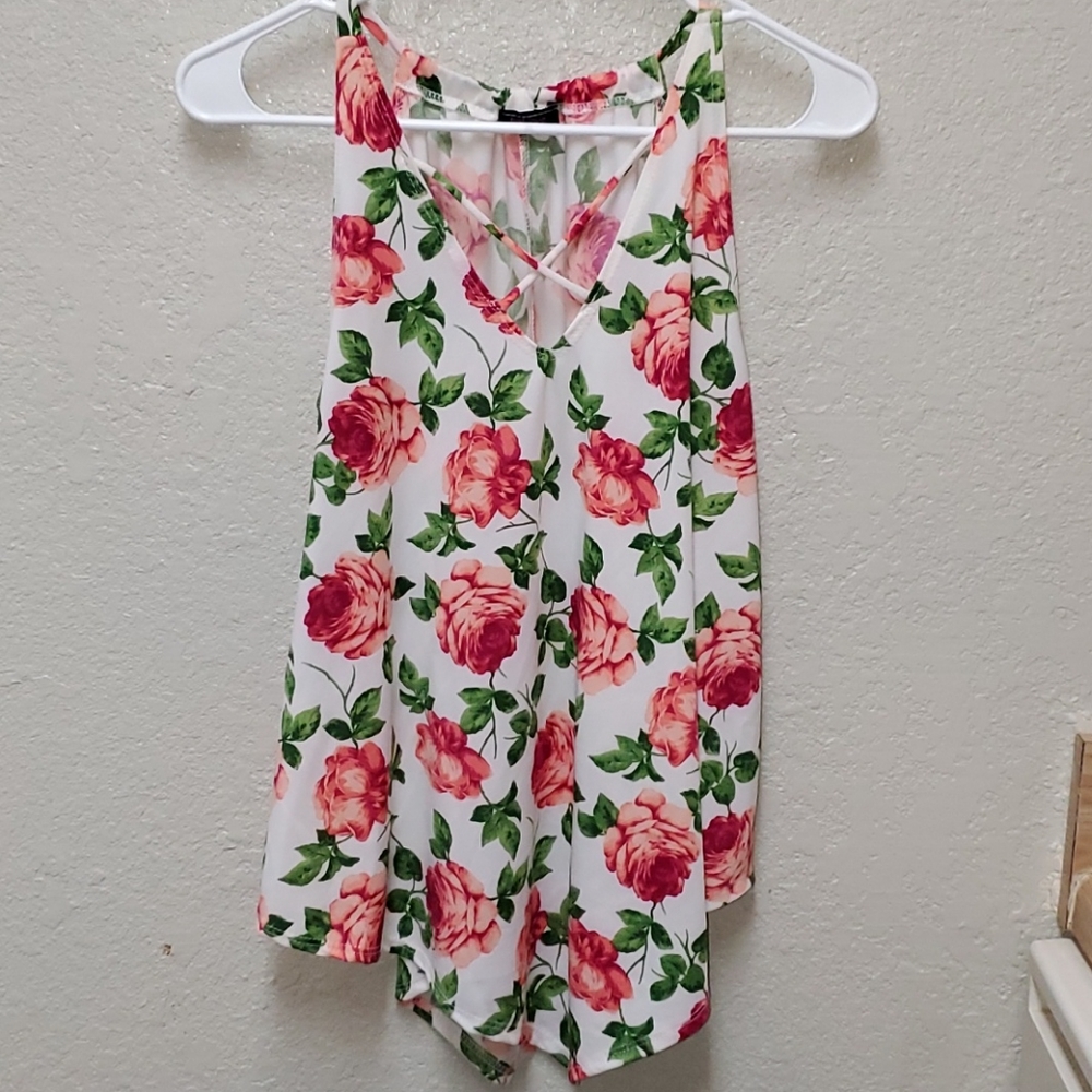 Floral flowy top